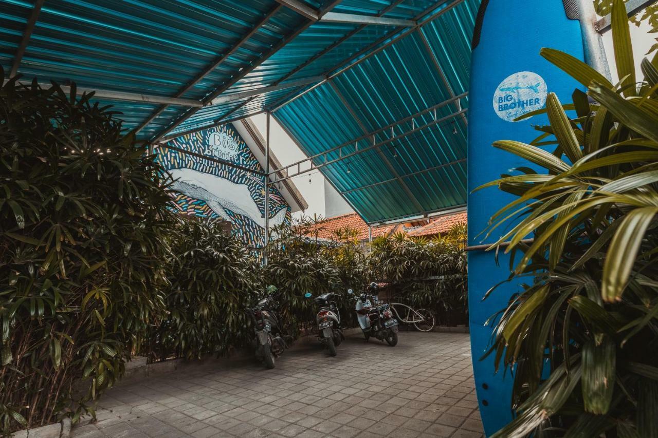 Big Brother Surf Inn Canggu Exterior foto