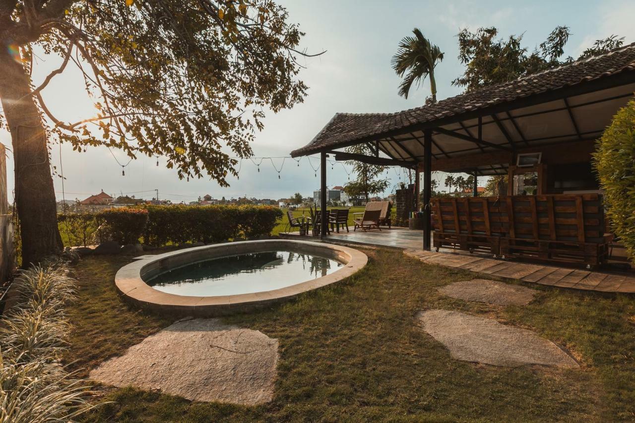 Big Brother Surf Inn Canggu Exterior foto